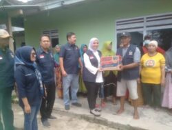 Partai Nasdem Lampung Beri Bantuan Korban Bajir di Pesawaran