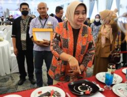 Ketua TP. PKK Hadiri Lomba Tata Hidang Makanan Berbahan Dasar Kopi Pada Event Kopi Lampung Begawi
