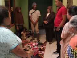 Rogoh Kocek Sendiri, Aprilliati Bantu Warga Kurang Mampu
