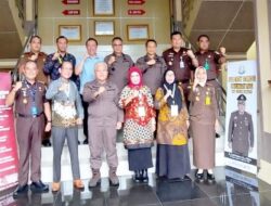 Bangun Sinergitas Penguatan Kelembagaan KI Babel Kunjungi Kejati Babel