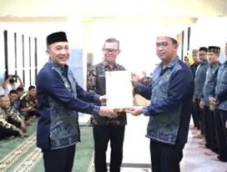 Sekda Lampung Resmikan Masjid di Bappeda