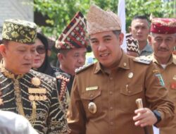 Bupati Pesawaran Hadiri Pengukuhan Gelar Punyimbang Adat Saibatin Sukamakhga