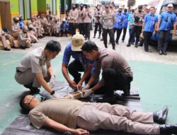 Tingkatkan Keterampilan Kegawatdaruratan, Rumkit Bhayangkara Gelar Simulasi BTCLS