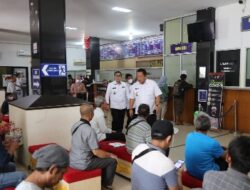 Arinal Sidak ke RS Abdoel Moloek