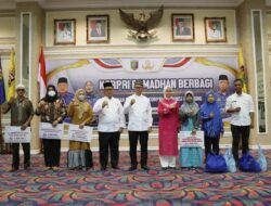 Fahrizal Kasih Bantuan ke Anggota Korpri