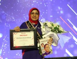 Gelar Lomba Mewarnai, Mardiana Musa Ahmad Sabet Penghargaan