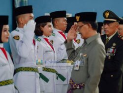 Agus Istiqlal Kukuhkan Paskibraka Kabupaten Pesisir Barat Tahun 2023