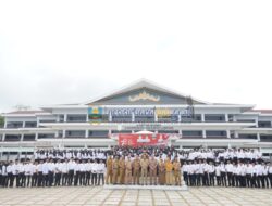 Bupati Bagikan Petikan Keputusan Pengangkatan CPNS, PNS, Dan PPPK Kabupaten Pesisir Barat