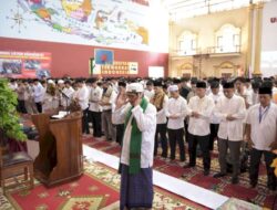 Universitas Teknokrat Gelar Salat Istisqa, Berselawat dan Doakan Palestina