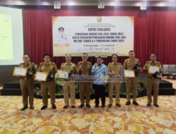 Pemkab Pesibar Terima Penghargaan Penyerapan Produk Dalam Negeri Tertinggi Di Lampung