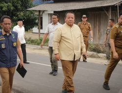 Arinal Tinjau Perbaikan Jalan di Kabupaten Lampung Selatan