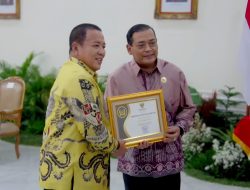 Arinal Terima Anugerah Keterbukaan Informasi Publik Tahun 2023