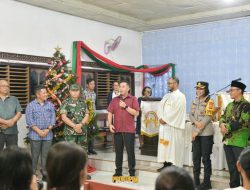 Bupati Dendi bersama Kapolres dan Danramil Sambangi Gereja di Pesawaran