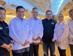 Sambangi Bumi Ruwa Jurai, Ketua Umum SMSI Bersua dengan Sekretaris DPD PDIP Lampung di Rumah Makan Kayu