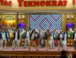 Peserta Pertukaran Mahasiswa Merdeka Se-Indonesia Pentas Budaya di Universitas Teknokrat Indonesia