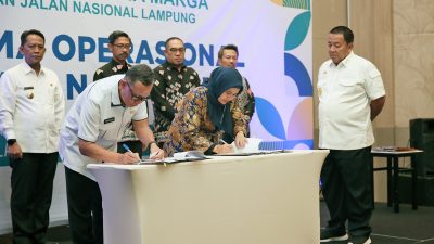 Gubernur Lampung Arinal Djunaidi Hadiri Penyerahan Berita Acara Inpres Jalan Daerah di Hotel Santika