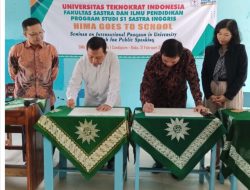 UTI Latih Public Speaking SMA Muhammadiyah Candipuro