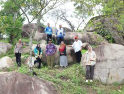 Rektor Unila Prof Lusmeilia Kunjungi Destinasi Wisata Gunung Batu Tanjung Bintang