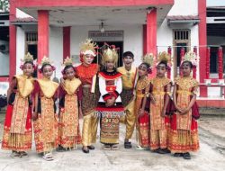 KKN Unila di Banjar Agung Ciptakan Motif dan Tari Khas