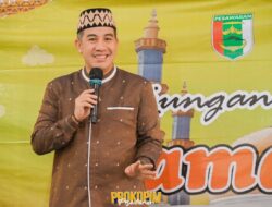 Bupati Dendi beserta Istri Silaturahmi Ramadhan di Desa Pesawaran dan Desa Bunut