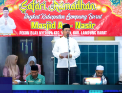 Safari Ramadhan, Pj Bupati Nukman Bagikan 50 Paket Sembako