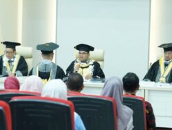 FEB Unila Adakan Ujian Terbuka Promosi Doktor Ilmu Ekonomi, Dr Suripto Ucapkan Selamat Pada Deny Rolind Zabara