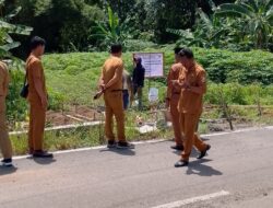 Camat dan Kepala Tiyuh di Tubaba Lakukan Peletakan Batu Pertama Tugu Pembatas