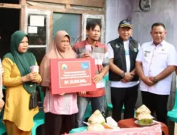 Dua Bantuan Bedah Rumah CSR PT ASDP Diserahkan Pada Warga Kecamatan Bakauheni