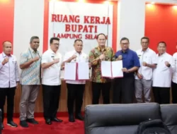 KPK Serahkan Satu Bidang Tanah Hasil Rampasan Korupsi ke Pemkab Lamsel