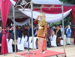 Rektor Unila Pimpin Upacara Hari Pendidikan Nasional