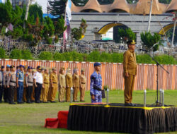 Mingrum jadi Inspektur Upacara Bulanan