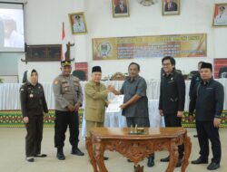 Pj Sekdakab Kusuma Riyadi Hadiri Rapat Paripurna DPRD Lampung Tengah