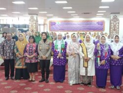 Wanita Islam Adakan Seminar Pencegahan dan Penanggulangan KDRT