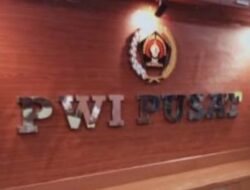 Dipecat Dewan Kehormatan, Ketua Umum PWI Pusat Hendry Ch Bangun Serang Balik!