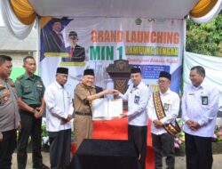 Sekdakab Kusuma Riyadi Hadiri Launching MIN 1 Lampung Tengah