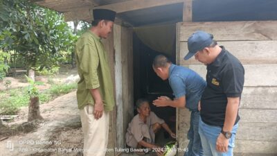 Jumat Berkah ke-13, SMSI Tulang Bawang Bagikan Sembako ke 144 Warga