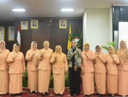 Ketua IKAD dan Sekwan DPRD Lampung Hadiri Perpisahan Ketua Dharma Wanita Prov Lampung