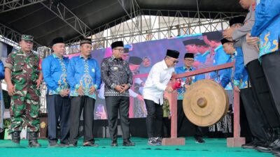 Dampingi Zulhas, Pj Gubernur Lampung Buka Porsadinas 2024