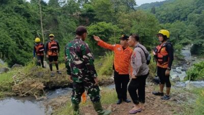 Tim SAR Gabungan Cari Warga Way Kanan yang Diduga Terjatuh di Sungai Tangkas