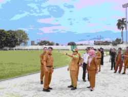 Pj. Gubernur Samsudin Tinjau Renovasi Stadion Pahoman dan Masjid Raya Al-Bakrie Saburai