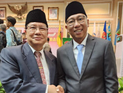 Bincang Bareng Gubernur, Rektor UTI Ngomongin Masjid Al Hijrah Kota Baru