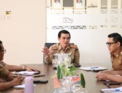 Pj Sekda Way Kanan Pimpin Rapat Persiapan Penilaian Opini Penyelenggaraan Standar Pelayanan Publik