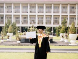 Dosen Tetap FTIK Universitas Teknokrat Indonesia Raih Gelar Doktor dari UGM