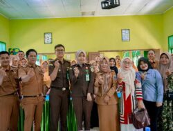 Bareng APH, Wakil Wali Kota Metro Kasih Penyuluhan Hukum untuk Guru SD