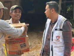 BRI Branch Office Liwa Salurkan Bantuan Korban Banjir Bandang Di Gunung Sari Suoh Lampung Barat