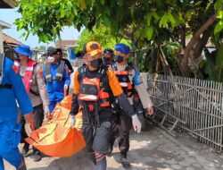 Tim SAR Gabungan Evakuasi Jenazah Nelayan di Perairan Pulau Sebesi