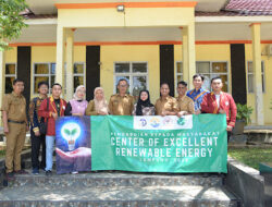 Gelar PKM di SMKN 1 Katibung, UTI workshop perakitan Mini Solar Tracker Analog