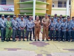 Pemkot Metro Berikan Seragam Baru Untuk Satlinmas