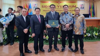 Oking Ganda Miharja Resmi Sandang Gelar Doktor Ilmu Hukum dari Universitas Jayabaya