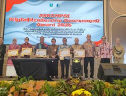 Mantap! Marindo Sabet Penghargaan Sebagai Sekda Terbaik di Askompsi Digital Leadership Award 2025